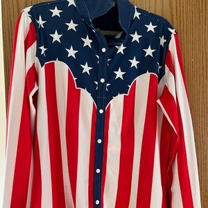 Women’s medium Ranch Dressn button up shirt